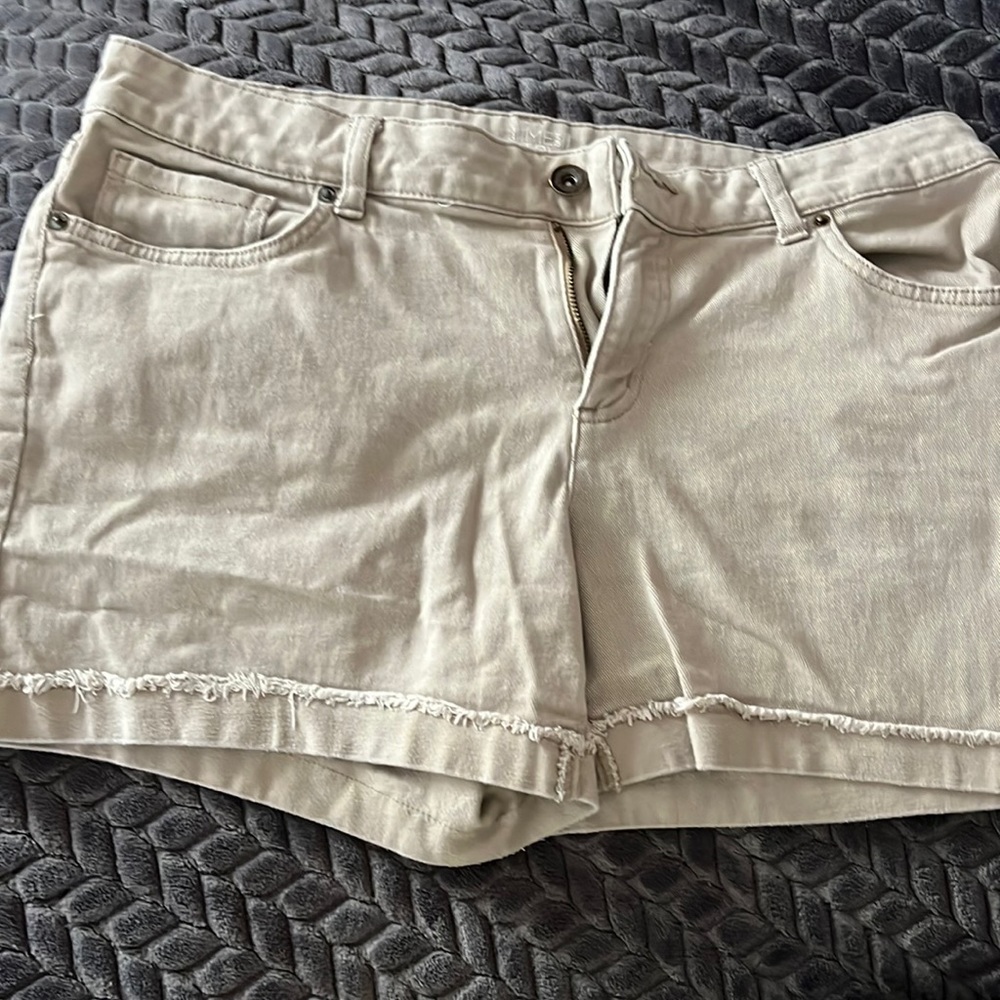 Womens khaki shorts